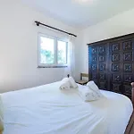 Casa Dos Golfinhos Willa *