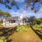 Willa Casa Dos Golfinhos *