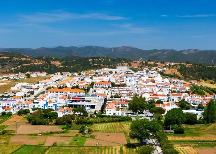 Casa Dos Golfinhos ヴィラ アルジェズール